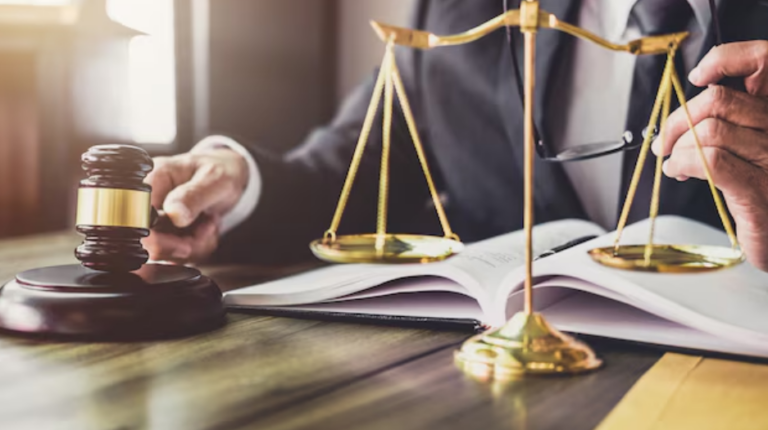 Criminal Defense Lawyer