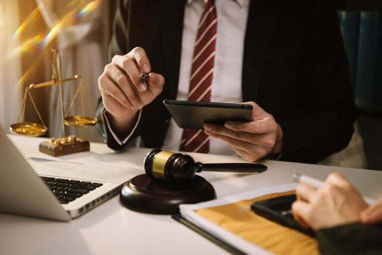 Lawyers .